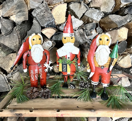WINTER SANTA(LEFT) PAPA NOEL(MIDDLE) VACATION SANTA(RIGHT) METAL